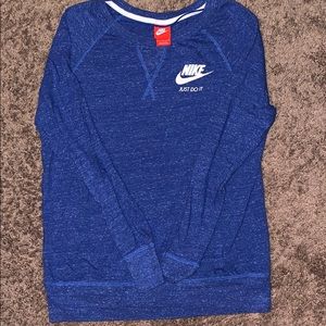 Nike Women’s Pullover